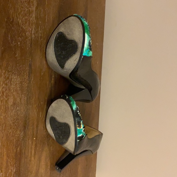 Naughty Monkey Split Personality heels size 8.5 - Picture 5 of 6